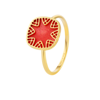 Amelia Sunrise Mother Of Pearl  Ring Big Square Motif in 18K Yellow Gold 