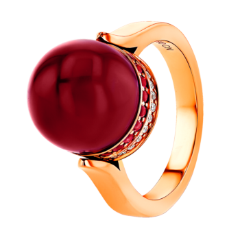 Dome Majesty  Garnet and Diamond Ring 