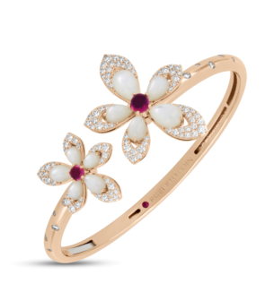 Tiarè bangle in 18kt rose gold with diamonds.