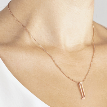 عقد ألف من الذهب الوردي