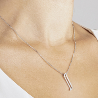 عقد ألف من الذهب الأبيض