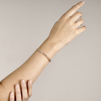 سوار صلب ألف ألماسي من الذهب الوردي