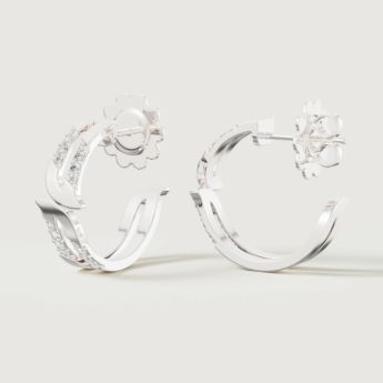 أقراط ألف بافيه من الذهب الأبيض عيار 18 قيراط مرصعة بالألماس