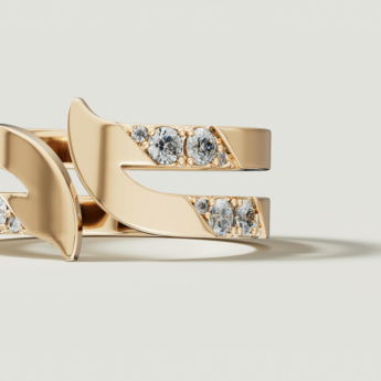 خاتم ألف بافيه من الذهب الأصفر عيار 18 قيراط مرصع بالألماس