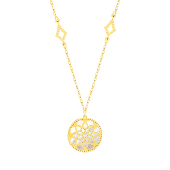 قلادة أميليا مدينة من الذهب الأصفر عيار 18 قيراط مع تعليقة من عرق اللؤلؤ الأخضر والأبيض