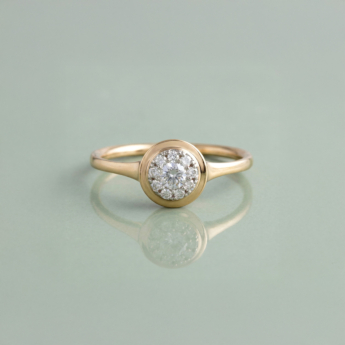 Illusion Round Soli 18k Yellow Gold Diamond Ring