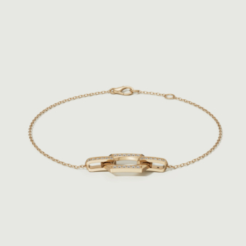 Links Single Diamond Motif Bracelet in 18K Yellow Gold