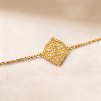 Izdihar Diamond Bracelet - 18K Yellow Gold