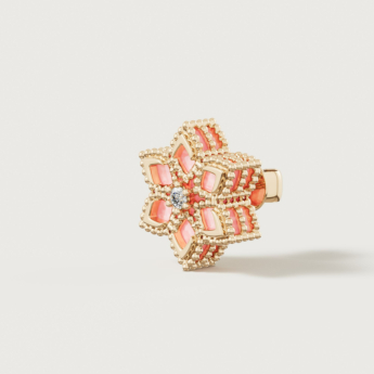 أقراط ستيلا دورو إيدن من الذهب الأصفر عيار 18 قيراط والألماس والأوبال الوردي