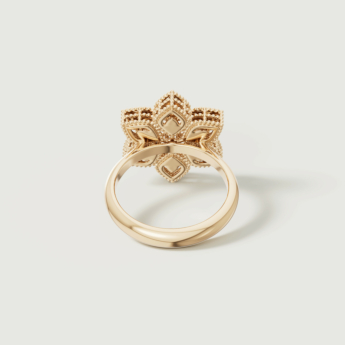 خاتم ستيلا دورو من الذهب الأصفر عيار 18 قيراط والألماس