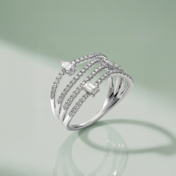 Treasure Oneira 18k Yellow Gold Diamond Ring