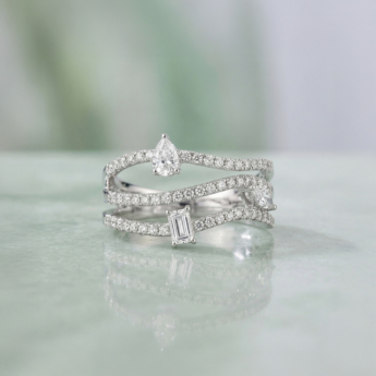 Treasure Oneira 18K White Gold Diamond Ring