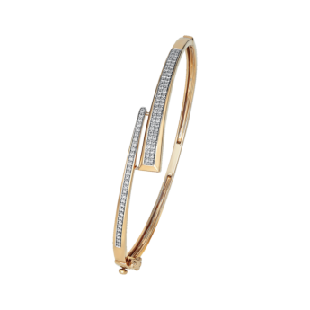 Ananya 18K Gold Diamond Oval Bangle