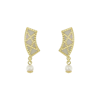 أقراط كيكو أرابيا من الذهب الأصفر عيار 18 قيراطًا مع عرق اللؤلؤ الأبيض ولؤلؤة بيضاء