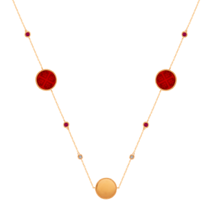 قلادة لايس من الذهب الوردي عيار 18 قيراط بثلاث ميداليات مع حجر العقيق الأحمر والياقوت والألماس